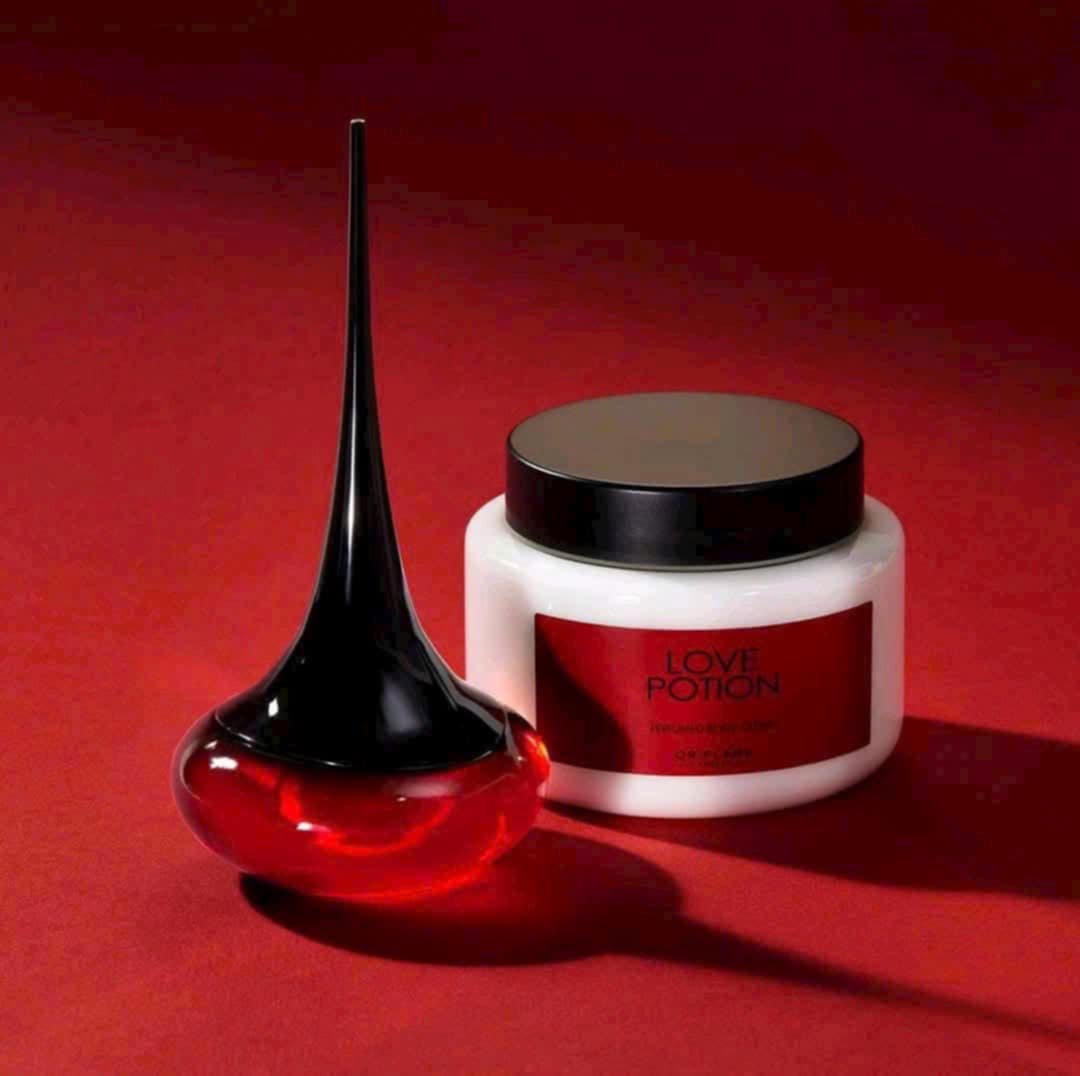 47013 KEM DƯỠNG THỂ LOVE POTION PERFUMED BODY CREAM 250ml